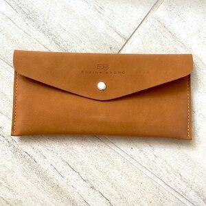 Elaina Badro Babyblues makeup brush set w/pouch